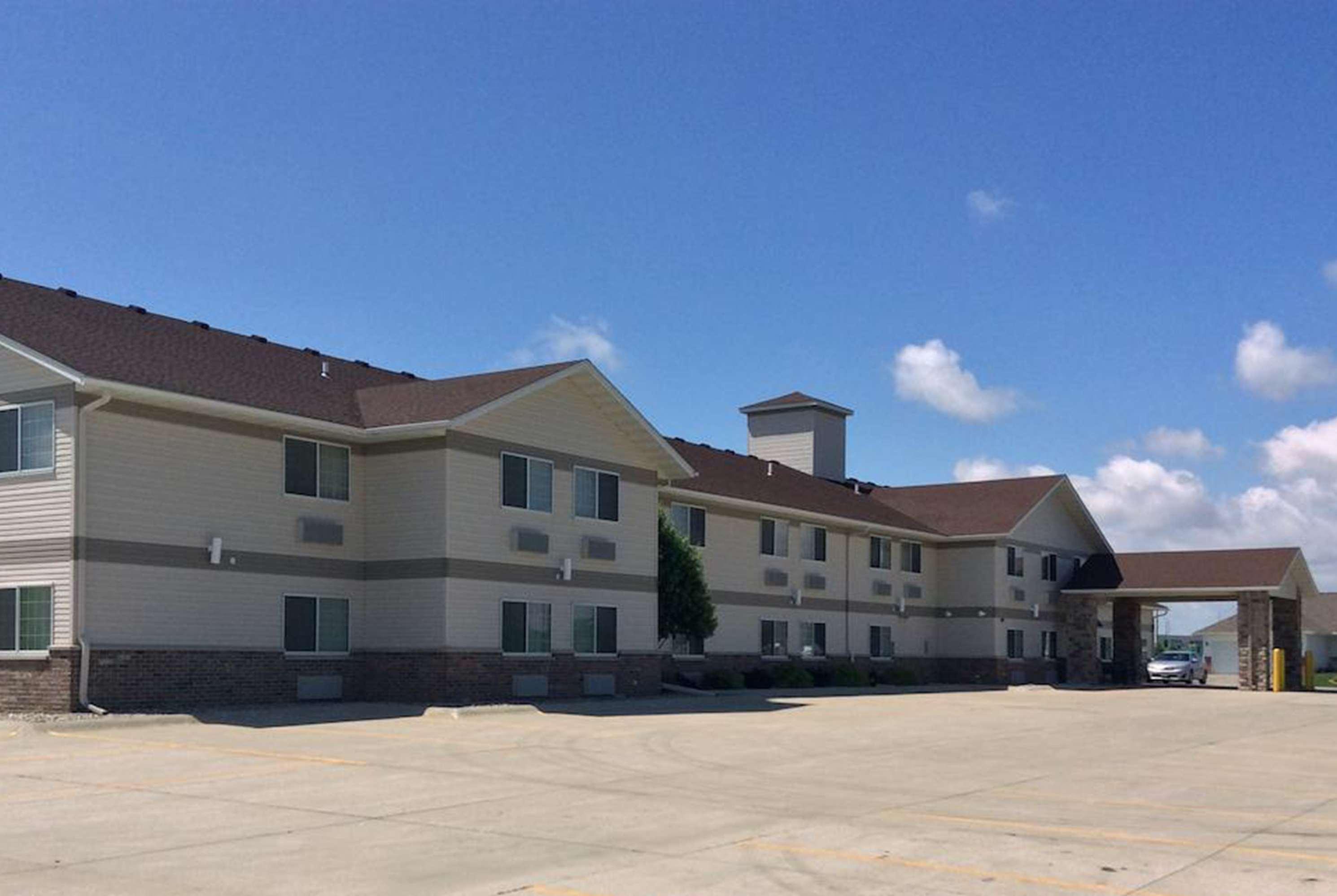 Baymont By Wyndham Harlan Exterior foto