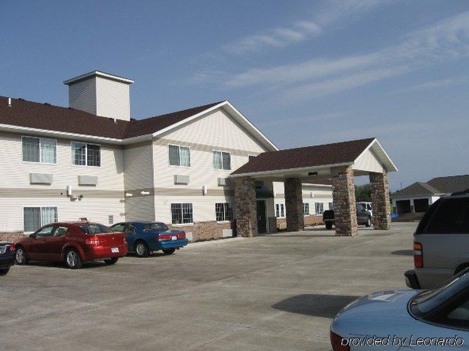 Baymont By Wyndham Harlan Exterior foto