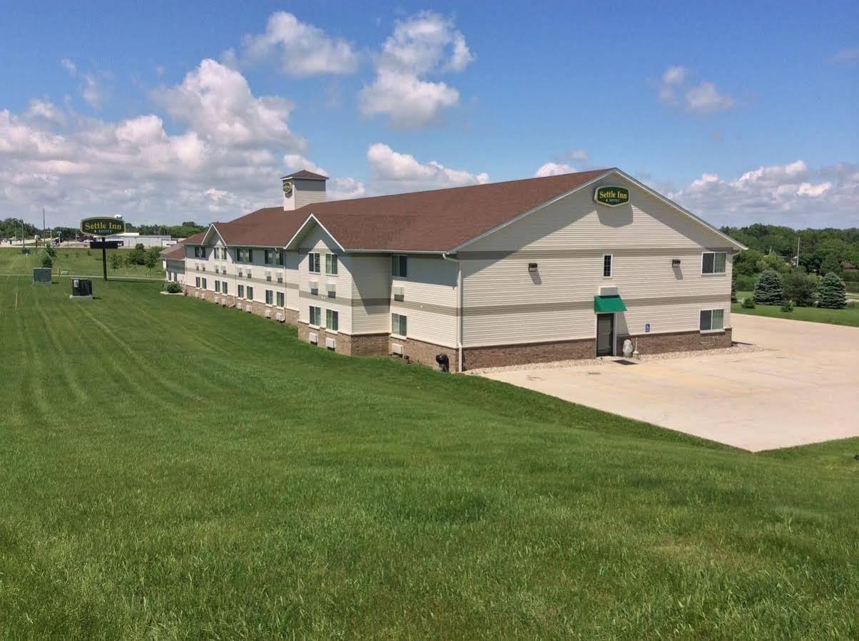 Baymont By Wyndham Harlan Exterior foto
